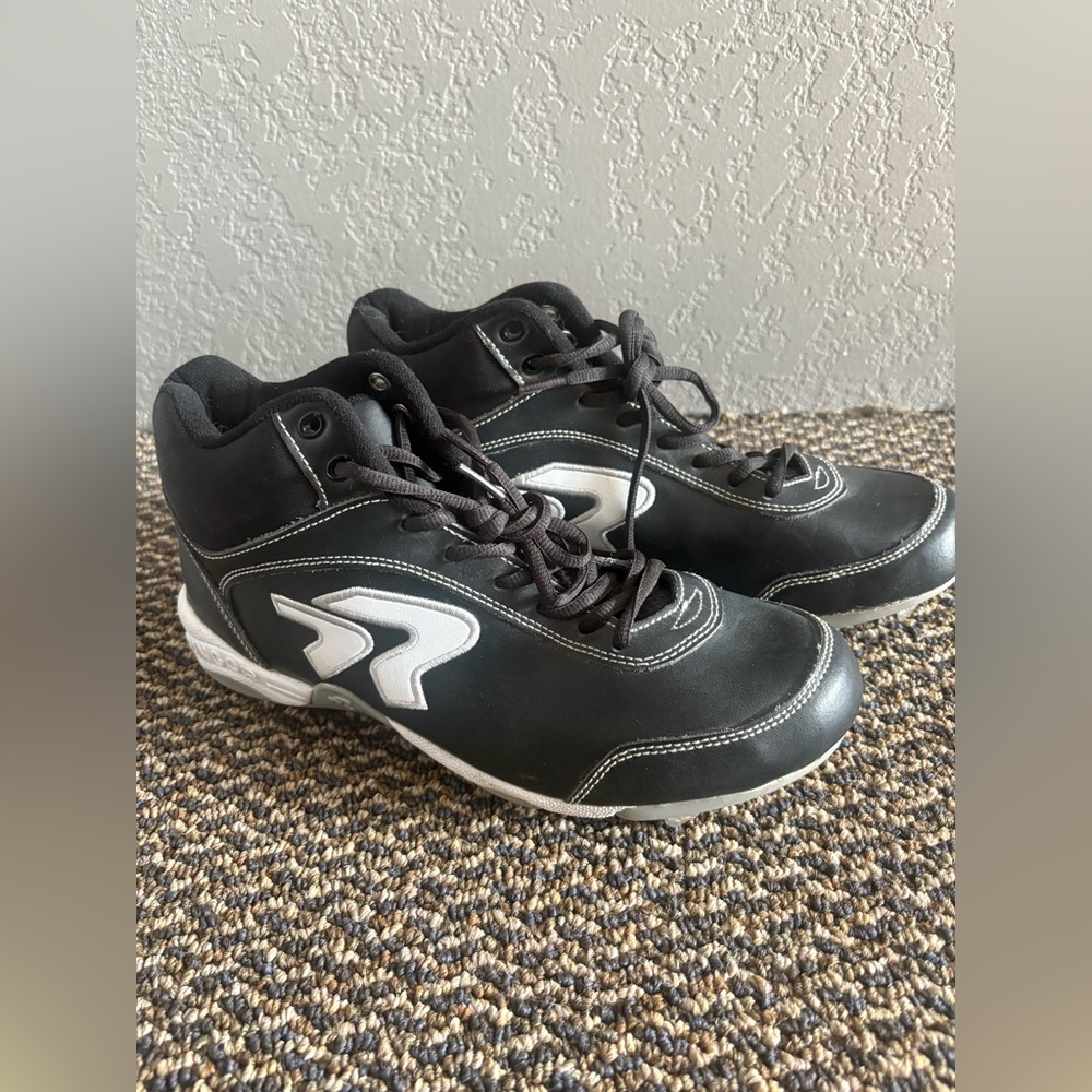 Ringor Dynasty II spiked softball cleats women’s size 10.5